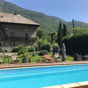 La Perle De La Lauziere, D Hotes Bed & Breakfast Argentine