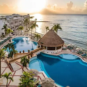 Resort Wyndham Alltra Adults Only Playa del Carmen